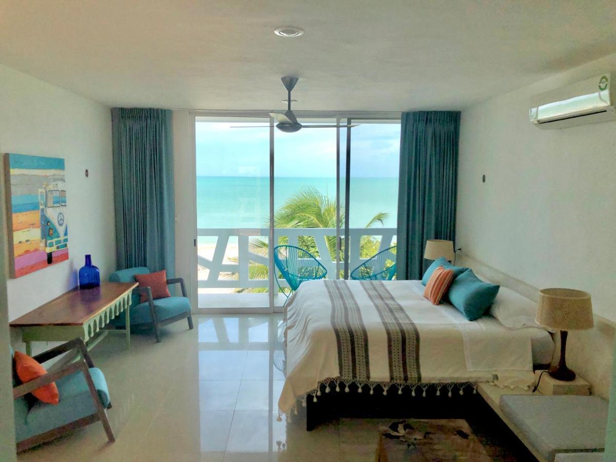 Playa 55 Beach Escape - Adults Only Guesthouse سيليستون المظهر الخارجي الصورة