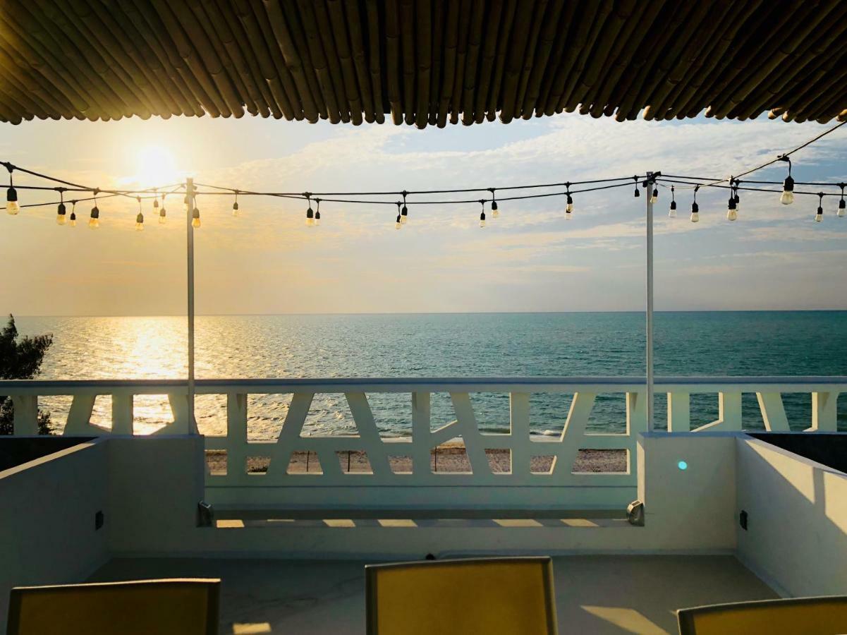 Playa 55 Beach Escape - Adults Only Guesthouse سيليستون المظهر الخارجي الصورة