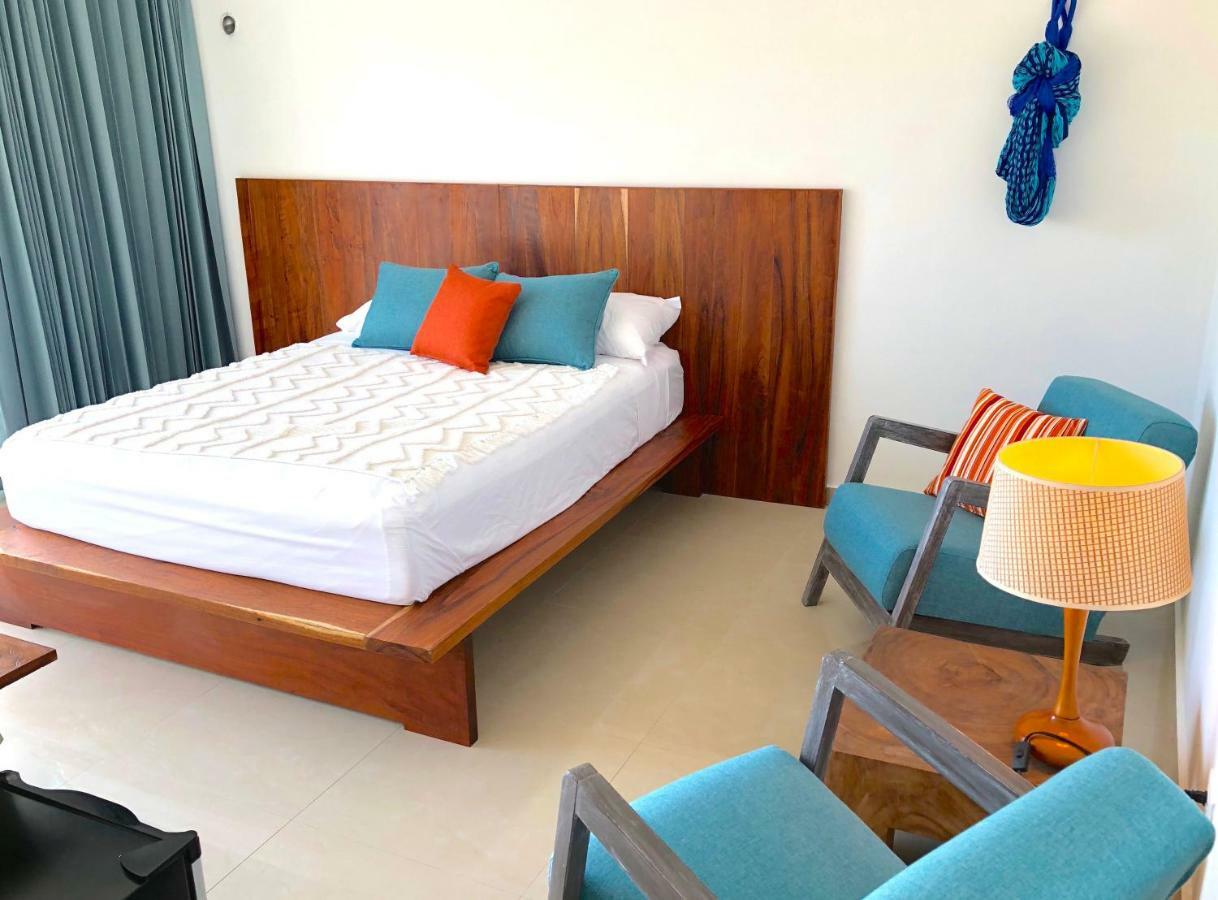 Playa 55 Beach Escape - Adults Only Guesthouse سيليستون المظهر الخارجي الصورة